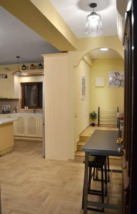 Apartment το πετρινο: καλοκαιρινό σπίτι κοντά στα σύβοτα Faskomilia